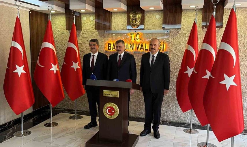 Batman'da önemli ziyaret: İçişleri Bakanı Mustafa Çiftçi valiliği ziyaret etti