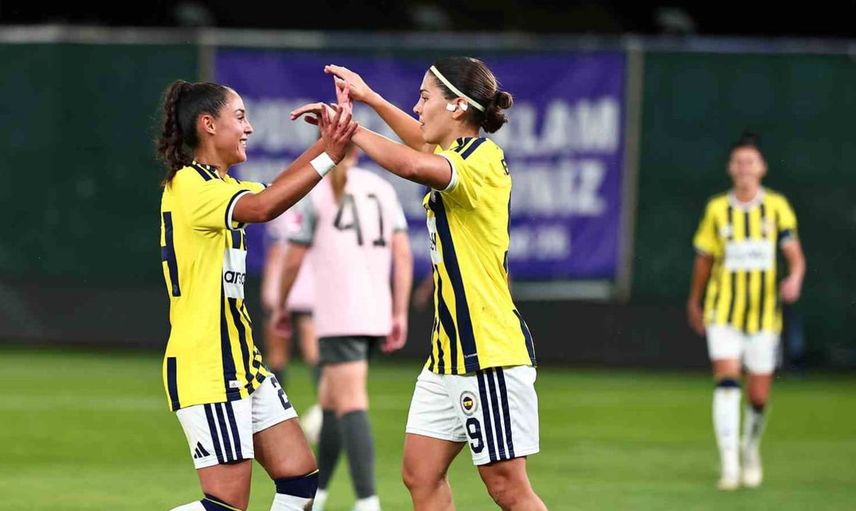 Fenerbahçe UEFA Kadınlar Avrupa Kupası'nda son 16 turuna adını yazdırdı