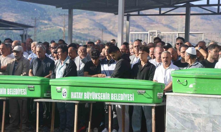 Kazada hayatını kaybeden 7 kişiye Antakya'dan son veda