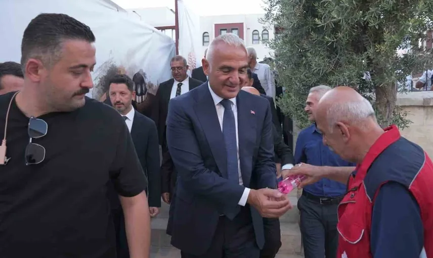 Bakan Ersoy, Perre Antik Kenti'nde kazı ve koruma çalışmalarını inceledi