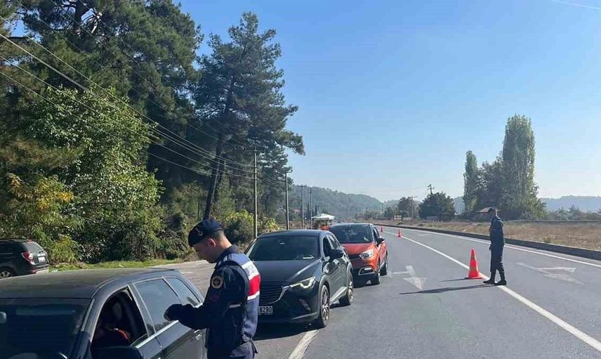 Muğla'da trafik denetimleri artırıldı: 27 bin 741 araç kontrol edildi