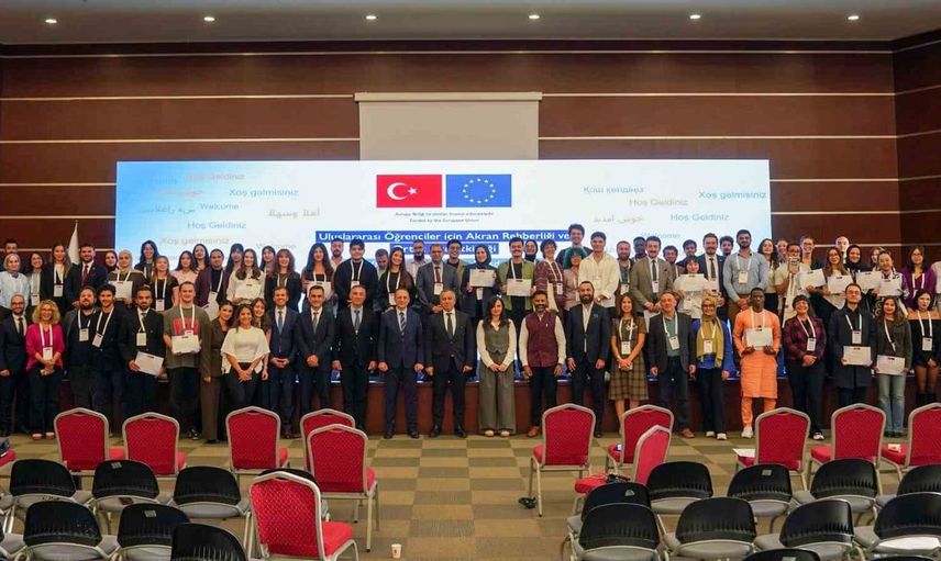 Uluslararası öğrenciler için sosyal uyumda yeni adım: Akran rehberliği modelleri