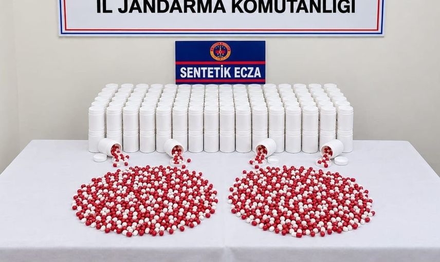 Manisa'da kırsalda tespit edilen uyuşturucu operasyonu: 12 bin 450 sentetik hap ele geçirildi