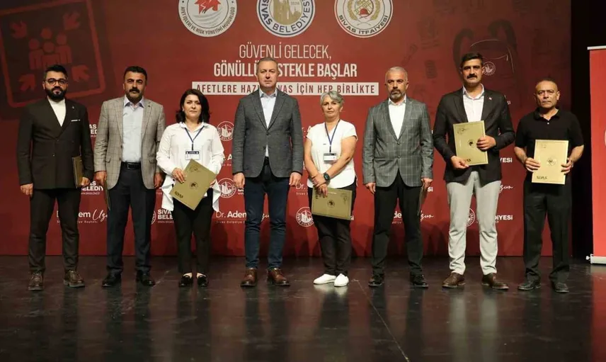 Sivas'ta gönüllü afet eğitimleri tamamlandı