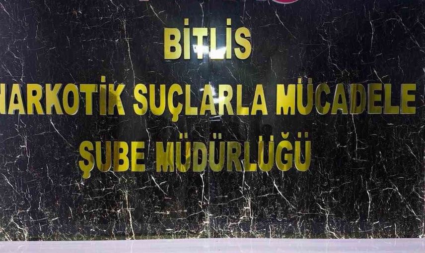 Tatvan'da uyuşturucu operasyonu: 2 kilo 914 gram metamfetamin ele geçirildi