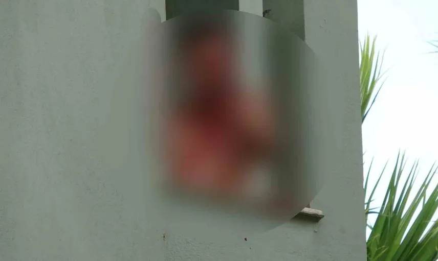 Manavgat'ta güvenlik görevlisi çatıda ustura ile kendine zarar verdi