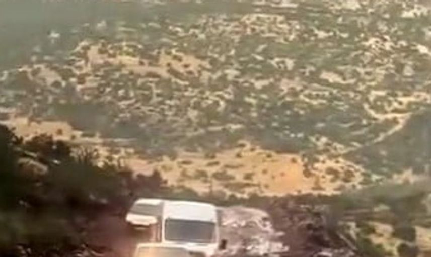 Siirt'te yoğun yağış sonrası yollar çamurla kaplandı