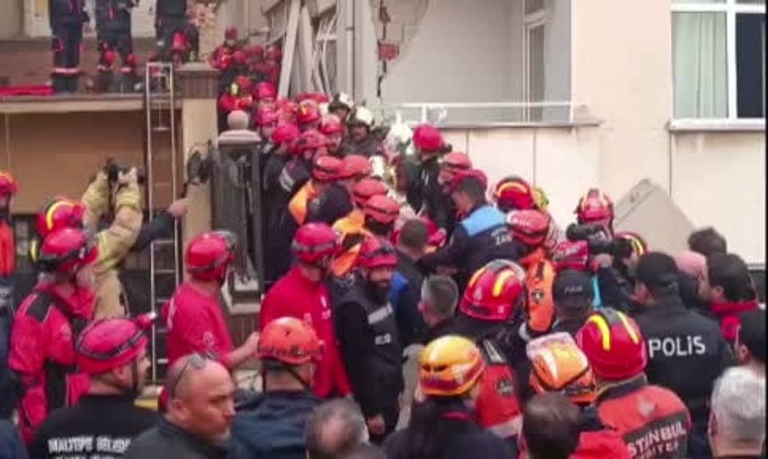 Maltepe'de çöken binada yeni bir kurtarma haberi