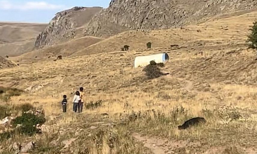 Büşra bebeğin kaybolduğu bölgede kanlı elbiseleri bulundu