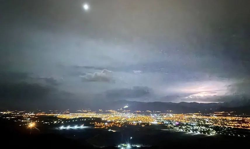 Erzincan-Sivas kara yolu heyelandan sonra yeniden trafiğe açıldı