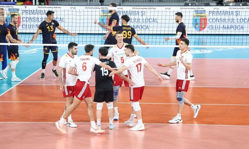 A Milli voleybol takımı, Romanya karşısında talihsizlik yaşadı