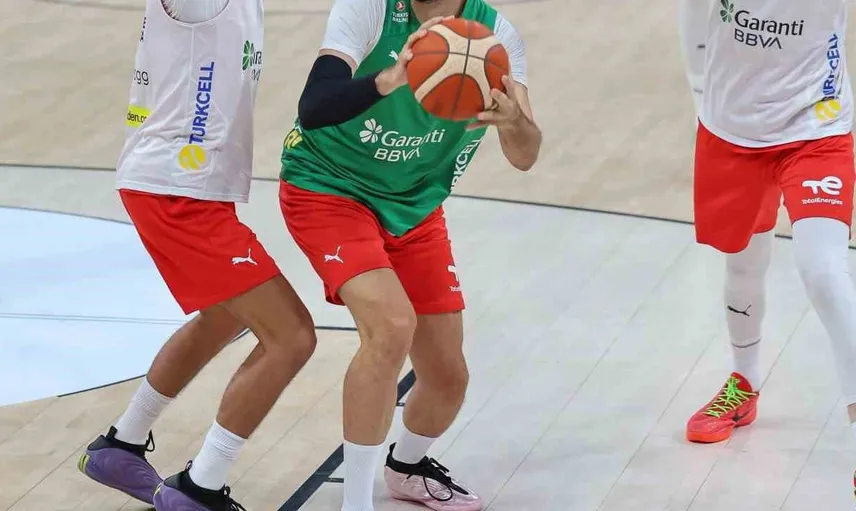 A milli basketbol takımımız Almanya'da Süper Kupa için sahaya çıkıyor