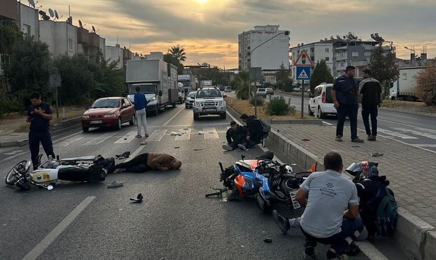 Umurlu'da motosiklet kazası: 3 kişi yaralandı