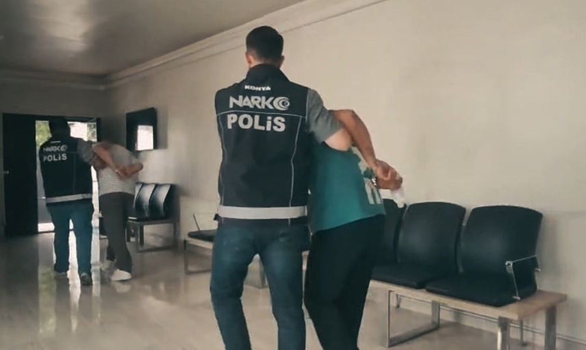 Konya'da uyuşturucu operasyonu: 7 kilo hammaddeden 1 ton bonzai üretilebileceği belirlendi