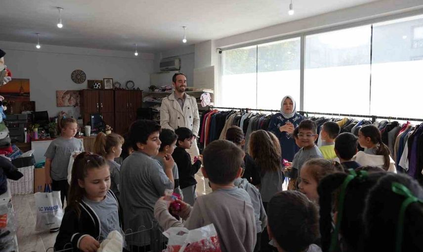 Minik yürekler başiskele’de yardımlaşma örneği sergiledi