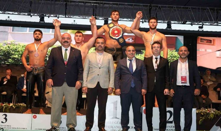 Bursa güreşçisi alperen düzenci, cumhurbaşkanlığı kupası'nda bronz madalya kazandı