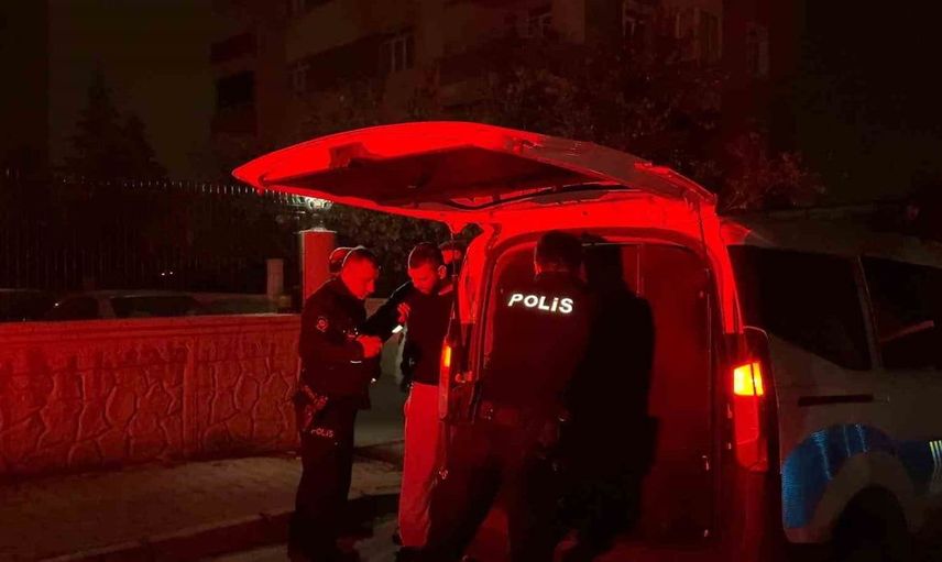 Polis ekiplerinin dur ihtarına uymayan sürücü, kovalamaca sonucu yakalandı