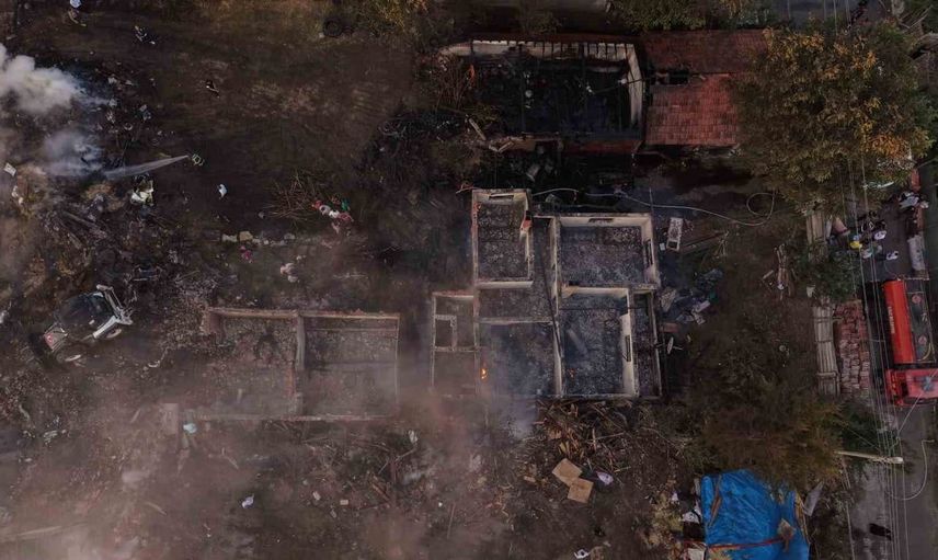 Çankırı'da 3 evi küle çeviren yangın kontrol altına alındı