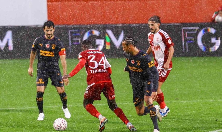 Galatasaray, pendikspor ile hazırlık maçında geriden gelerek berabere kaldı