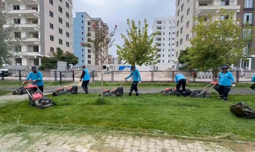 Adıyaman'da sonbahar park bakımları hızlandı: Sakinlerden teşekkür mesajı