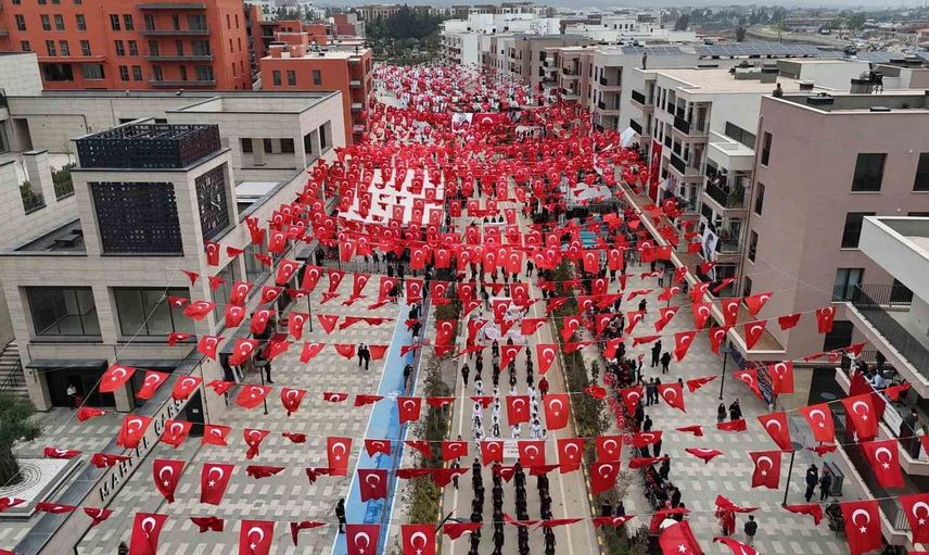 Atatürk Caddesi’nde yeniden inşa coşkusu: Cumhuriyet Bayramı kutlandı