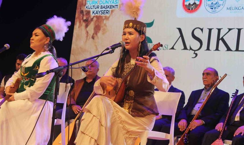 Türk dünyasından aşıklar kayseri'de buluştu