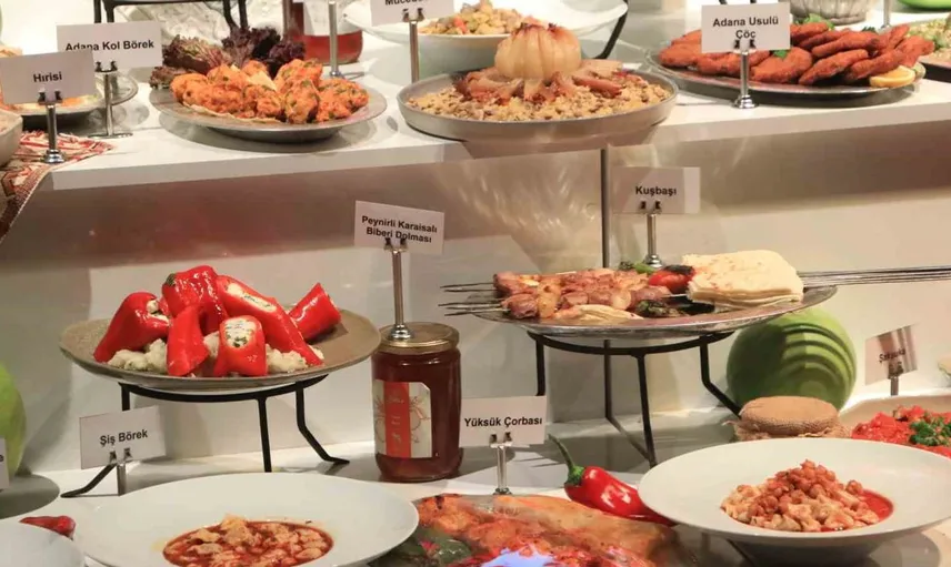 Adana lezzet festivali gala gecesinde gastronomi rüzgarı esti