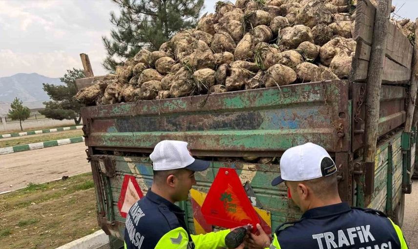 Muş'ta tarım araçları için trafik denetimi ve güvenlik uyarıları