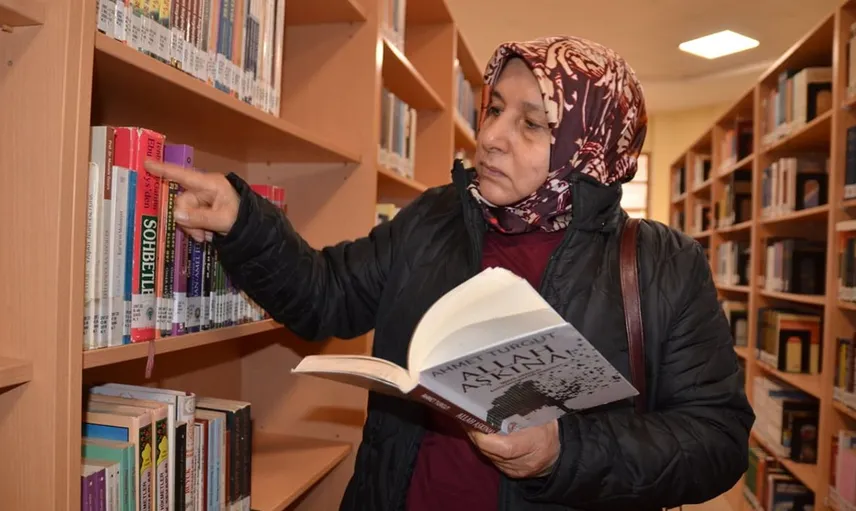 58 Yaşında Üniversiteyi Kazanan Kadın: Nejla Örs'ün İlham Verici Hikayesi