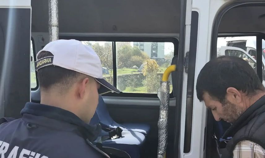 Çıldır'da öğrencilerin güvenliği için okul servisleri denetlendi