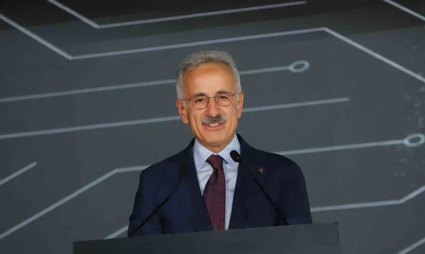 Yeni dönemde 5G abone sayısı 45 milyona ulaştı: Bakan Uraloğlu İzmir'de önemli açıklamalarda bulundu