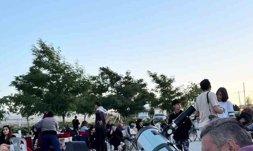 Eskişehir’de gökyüzü heyecanı: vatandaşlar gezegenleri yakından gözlemledi