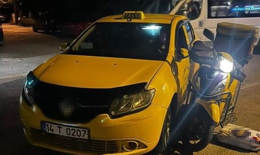 Bolu'da taksi ve moto kuryenin çarpıştığı kazada bir kişi yaralandı