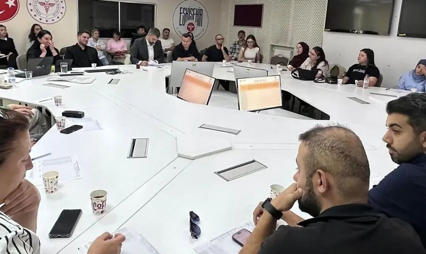 Eskişehir'de acil sağlık hizmetleri toplantısı: Başarılar ödüllendirildi