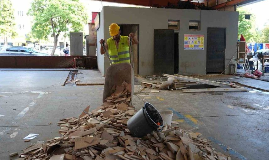 Çukurova'da kapalı semt pazarları modernleşiyor
