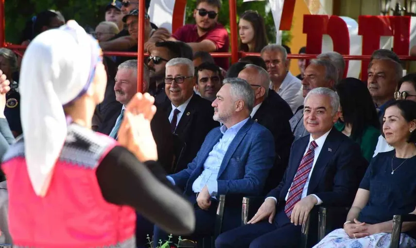 Pehlivanköy'de 116 yılın geleneksel buluşması: Pavli Panayırı başladı