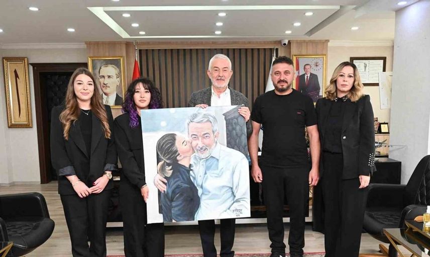 Gözde'nin duygu dolu tablosu başkanın kalbini fethetti