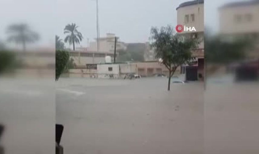 Trablus'ta sel felaketi: 2 hayat kurtarılamadı