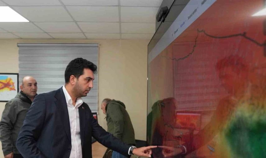 Bingöl, Tuzla'da sağanak yağışı anbean izliyor