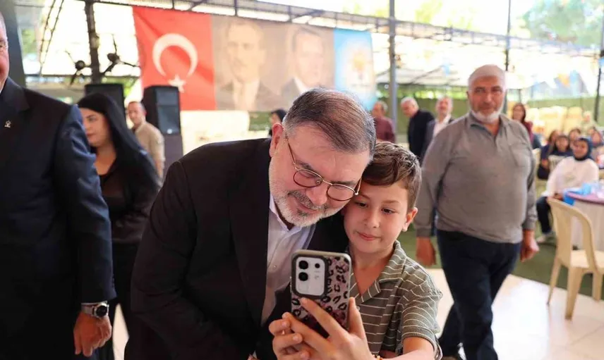 İzmir'de sağlık ve altyapı yatırımları için iş birliği: AK Parti'den önemli açıklamalar
