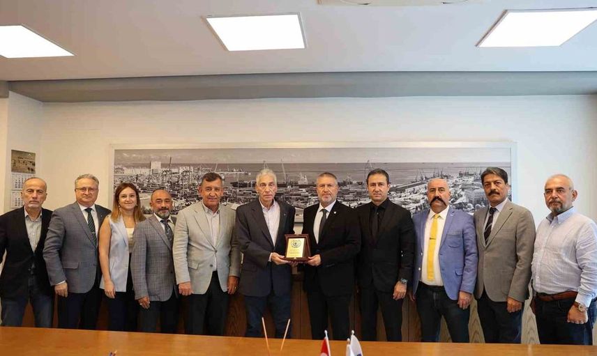 Mersin Deniz Ticaret Odası'nda başkanlık devir teslim töreni yapıldı