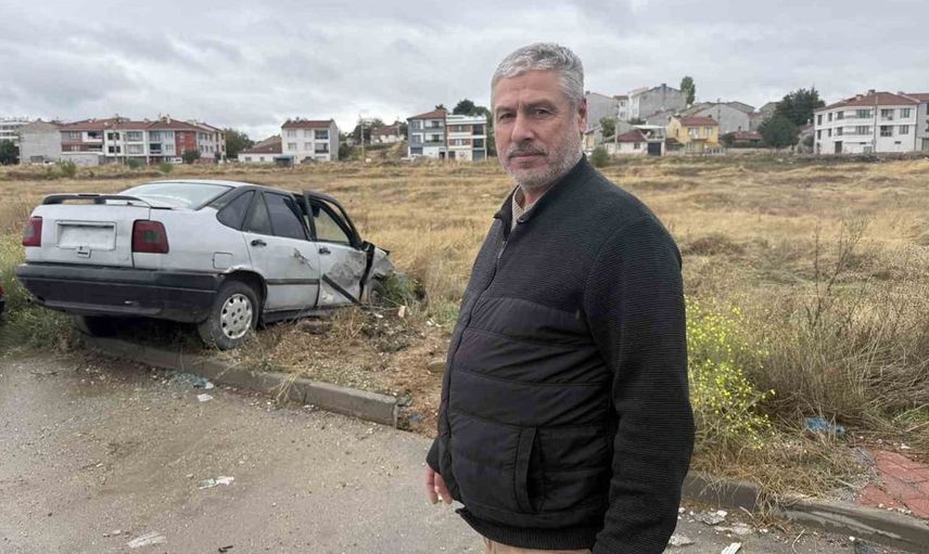 Eskişehir'de kazalı aracı gören galerici zararının karşılanmasını istiyor