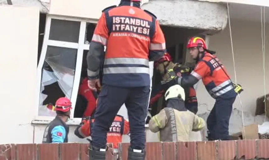 Maltepe'de sabah saatlerinde bina çökmesi: 7 katlı yapının 3. katında olay yaşandı