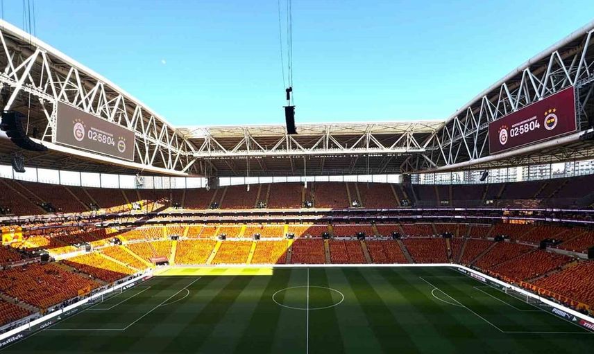 RAMS Park'ta derbi coşkusu: Galatasaray ve Fenerbahçe 18. kez karşı karşıya geliyor