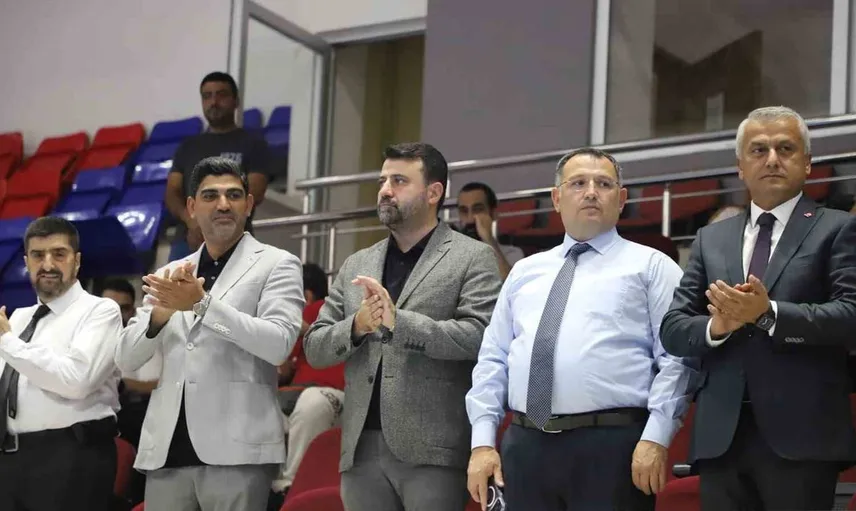 Karabük'te taekwondo heyecanı: Anadolu Yıldızlar Ligi Şampiyonası başladı