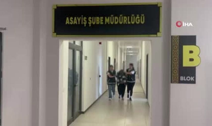 Kadın, kocasını öldürdü: Duruşmada 4 yaşındaki kızı annesini teselli etti