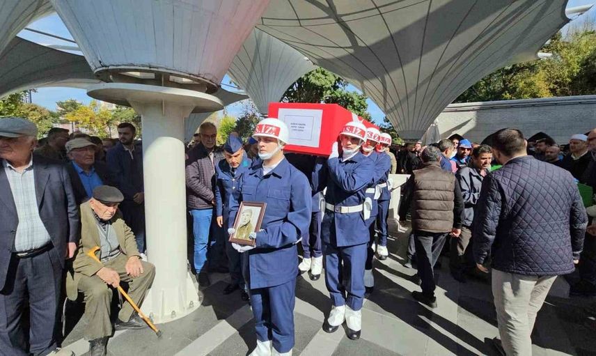 Kıbrıs gazisi rafet toker son yolculuğuna uğurlandı