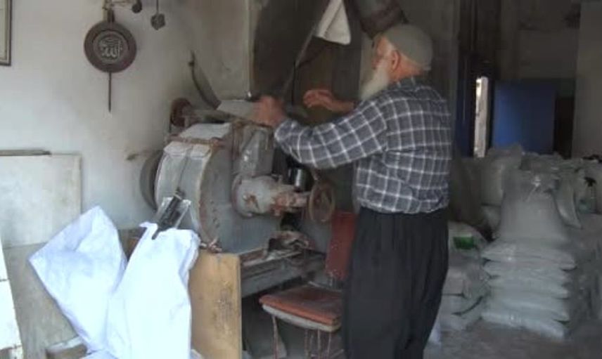 Gaziantep’in tuz ustası: 84 yaşındaki Bekir İslamcan geleneği yaşatıyor