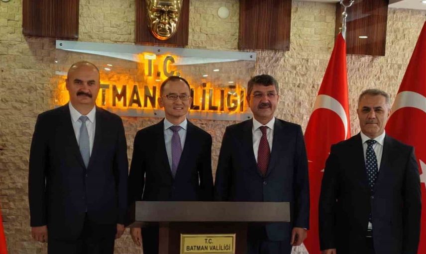 Çin büyükelçisi batman valiliğini ziyaret etti