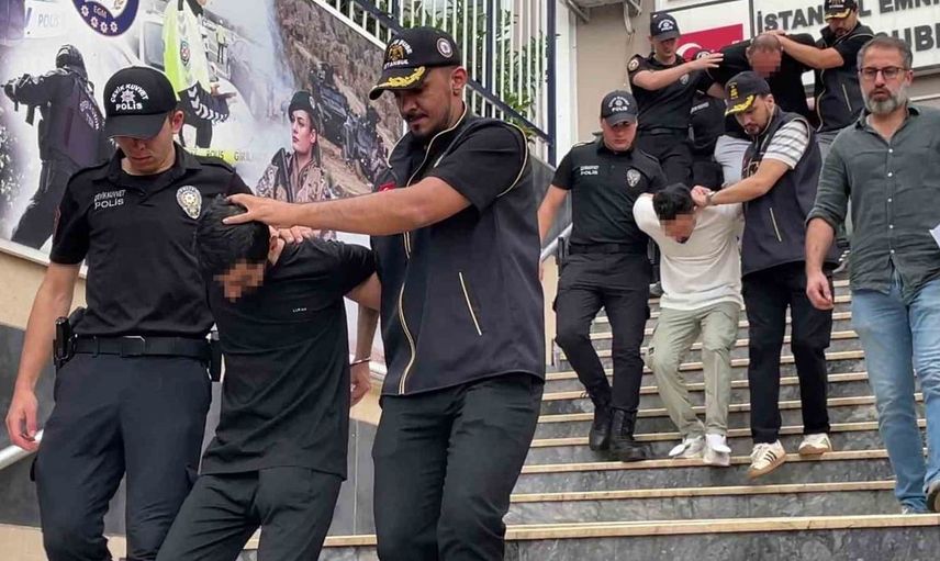 Esenyurt’ta 16’ncı kattan düşen genç hayatını kaybetti: Gözaltına alınan 5 şüpheli adliyeye sevk edildi